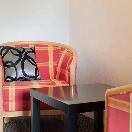 Ogrouen Nord La Berteliere 酒店 圣马丁杜维维