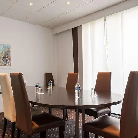 Ogrouen Nord La Berteliere Hotel *