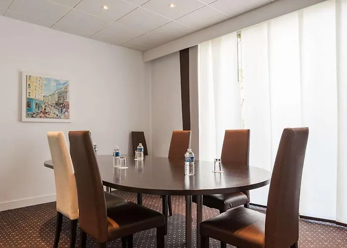 Ogrouen Nord La Berteliere Hotel *